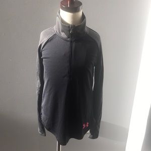 Girls Under Armour Loose Coupe Lache Suelto Top Size YSMP/CH black and gray